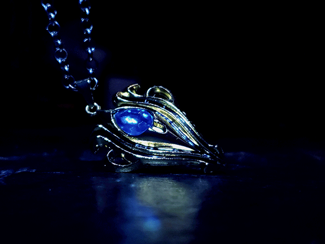 Azura's Pendent